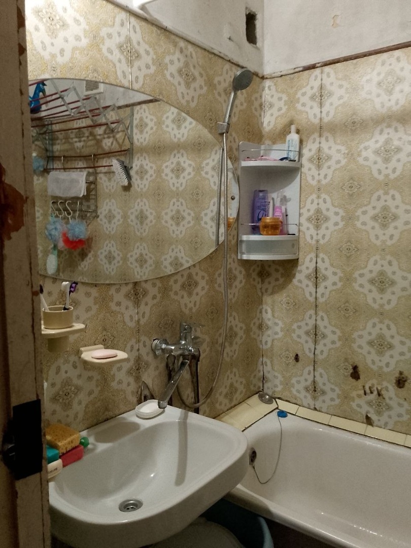 продажа трехкомнатной квартиры номер A-174486 в Киевском районе, фото номер 14